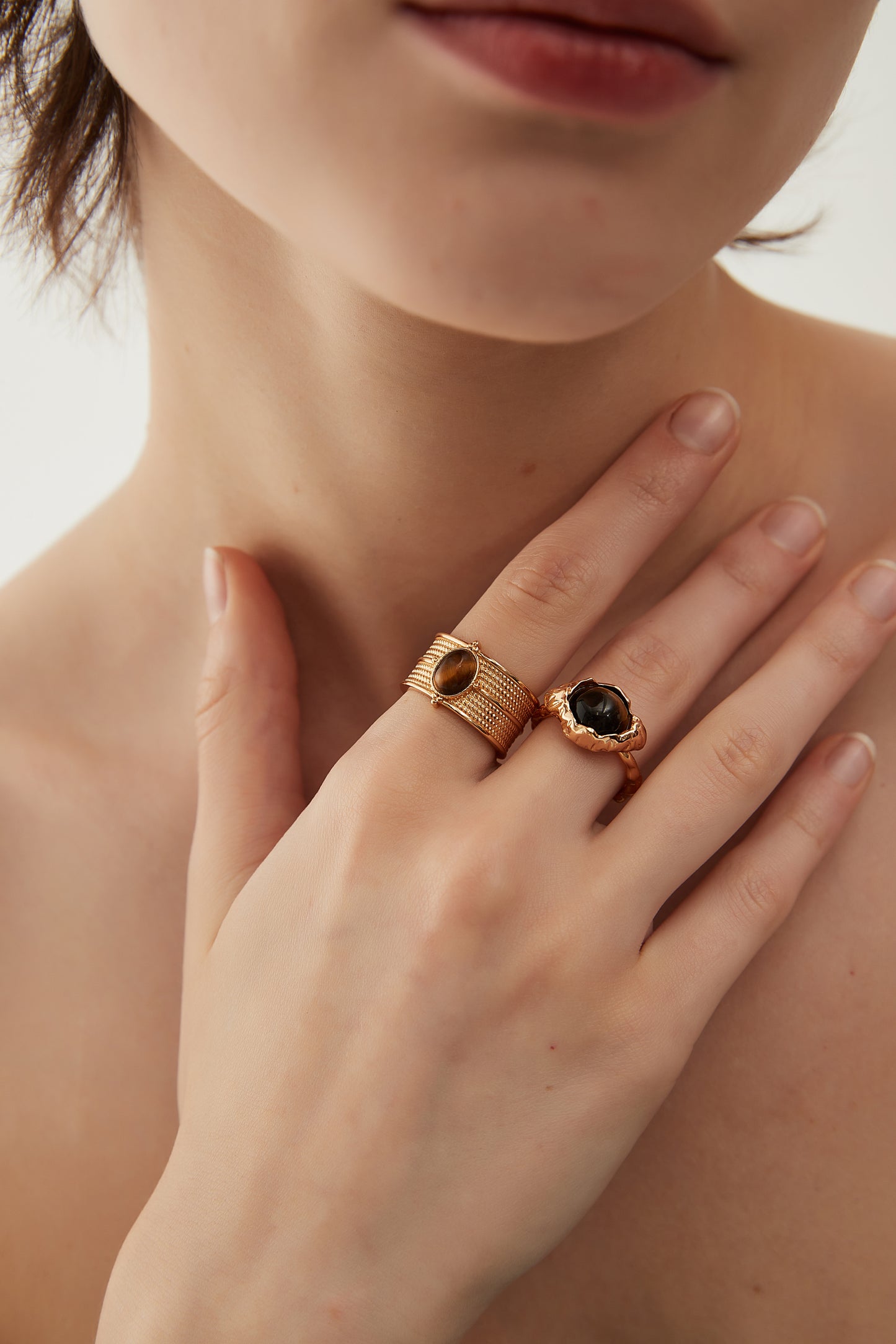 GEM GAZE VINTAGE WIDE TIGER EYE STERLING SILVER RING