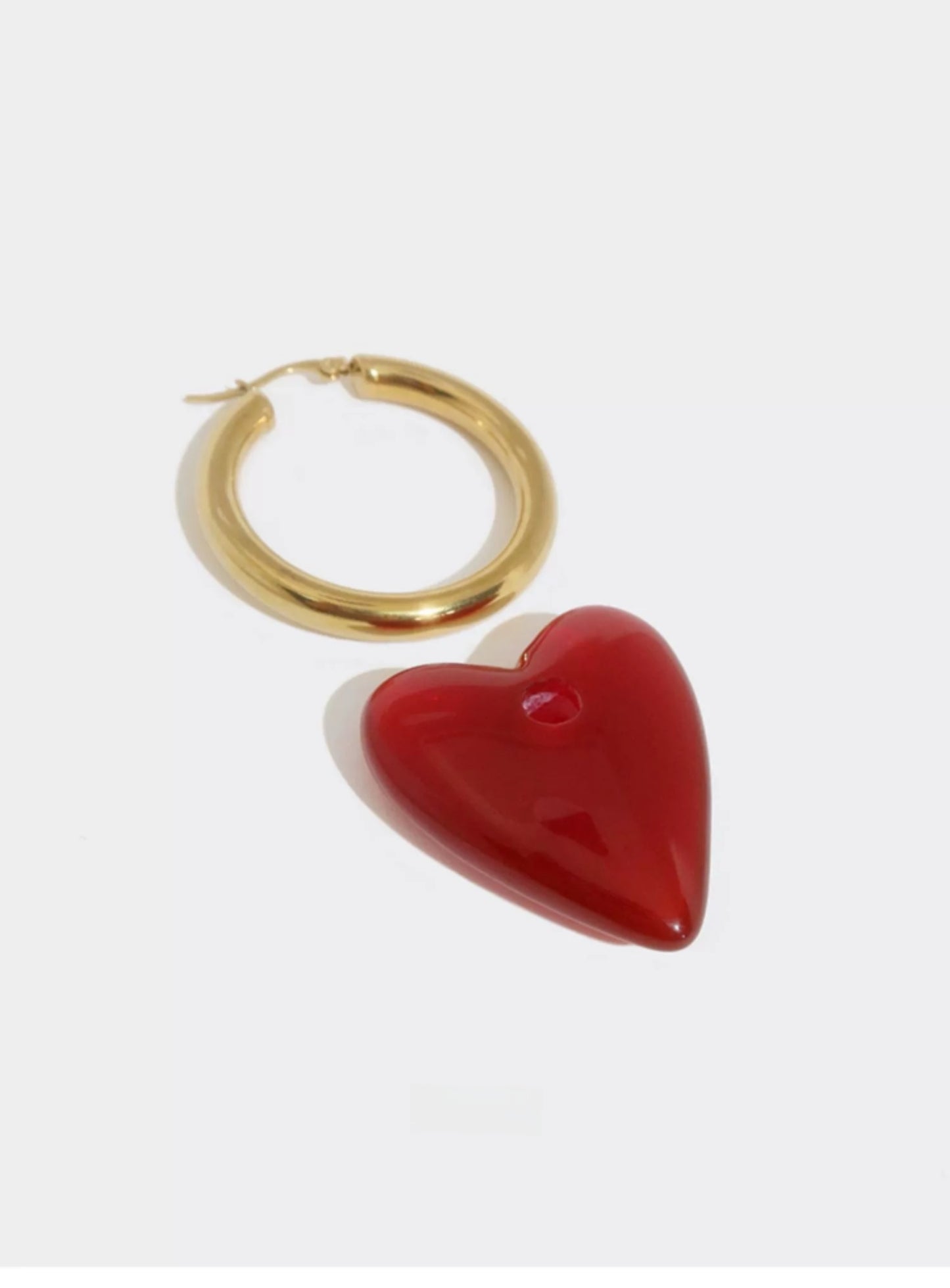 LOVE ACRYLIC HEART EARRINGS WITH 18K GOLD ACCENT