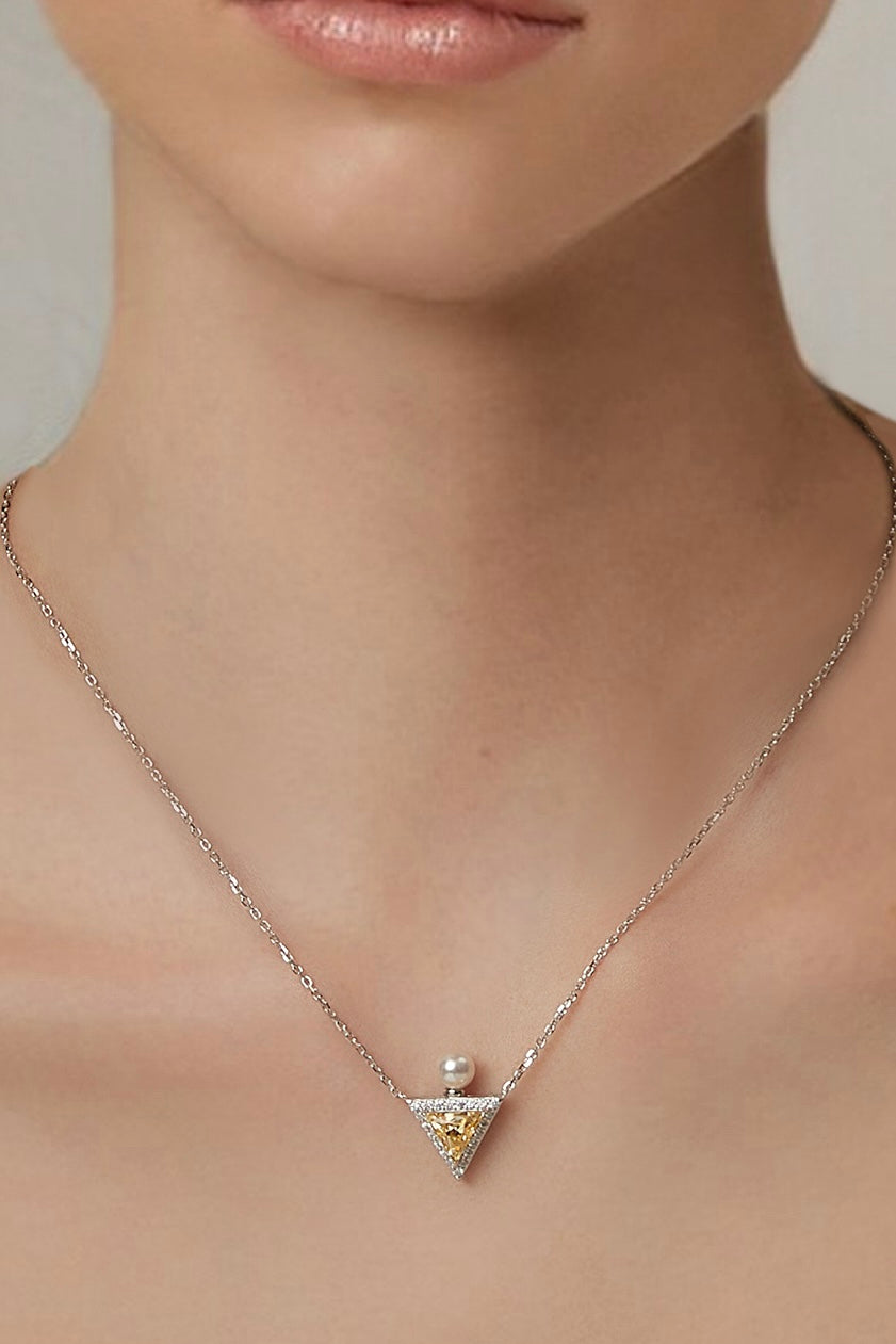 LE PERFUME YELLOW TRIANGLE STONE NECKLACE WITH PEARL