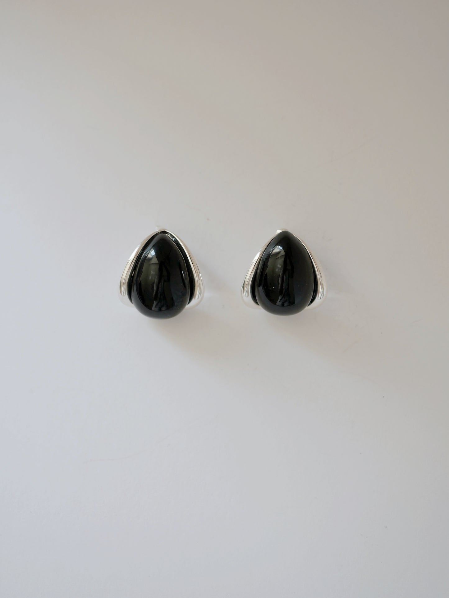 GEM GAZE MIDNIGHT DROP SILVER BLACK AGATE EARRINGS