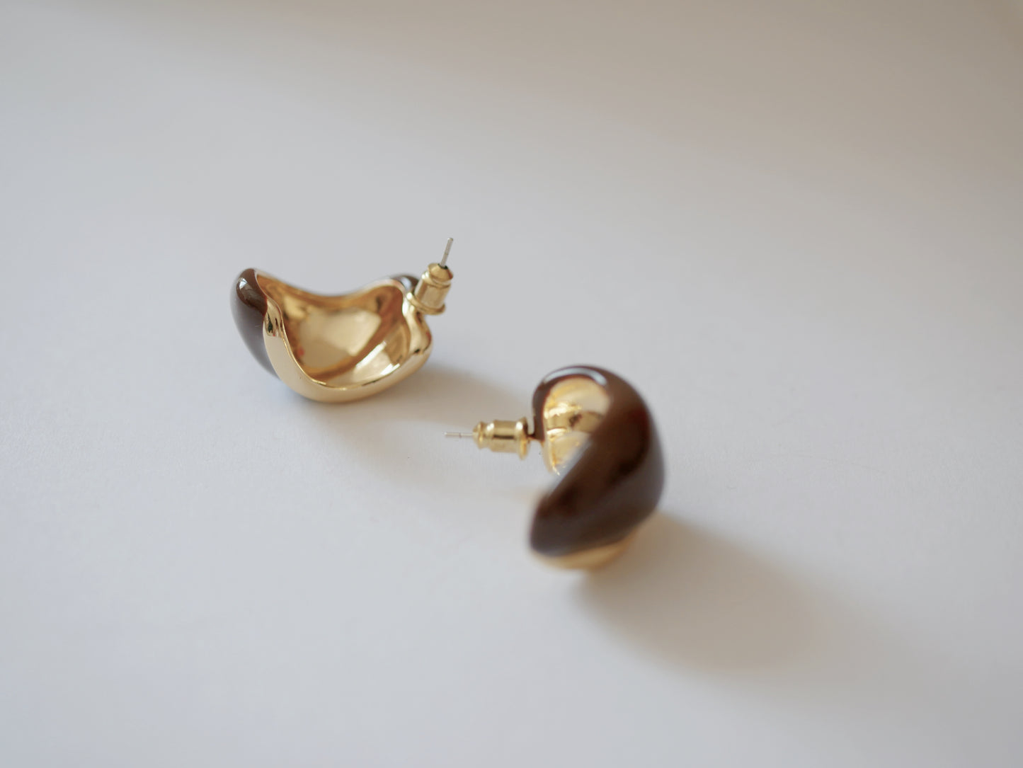 CLASSIC MYSTIC GLOW DOUBLE-SIDED DRIP ENAMEL EARRINGS