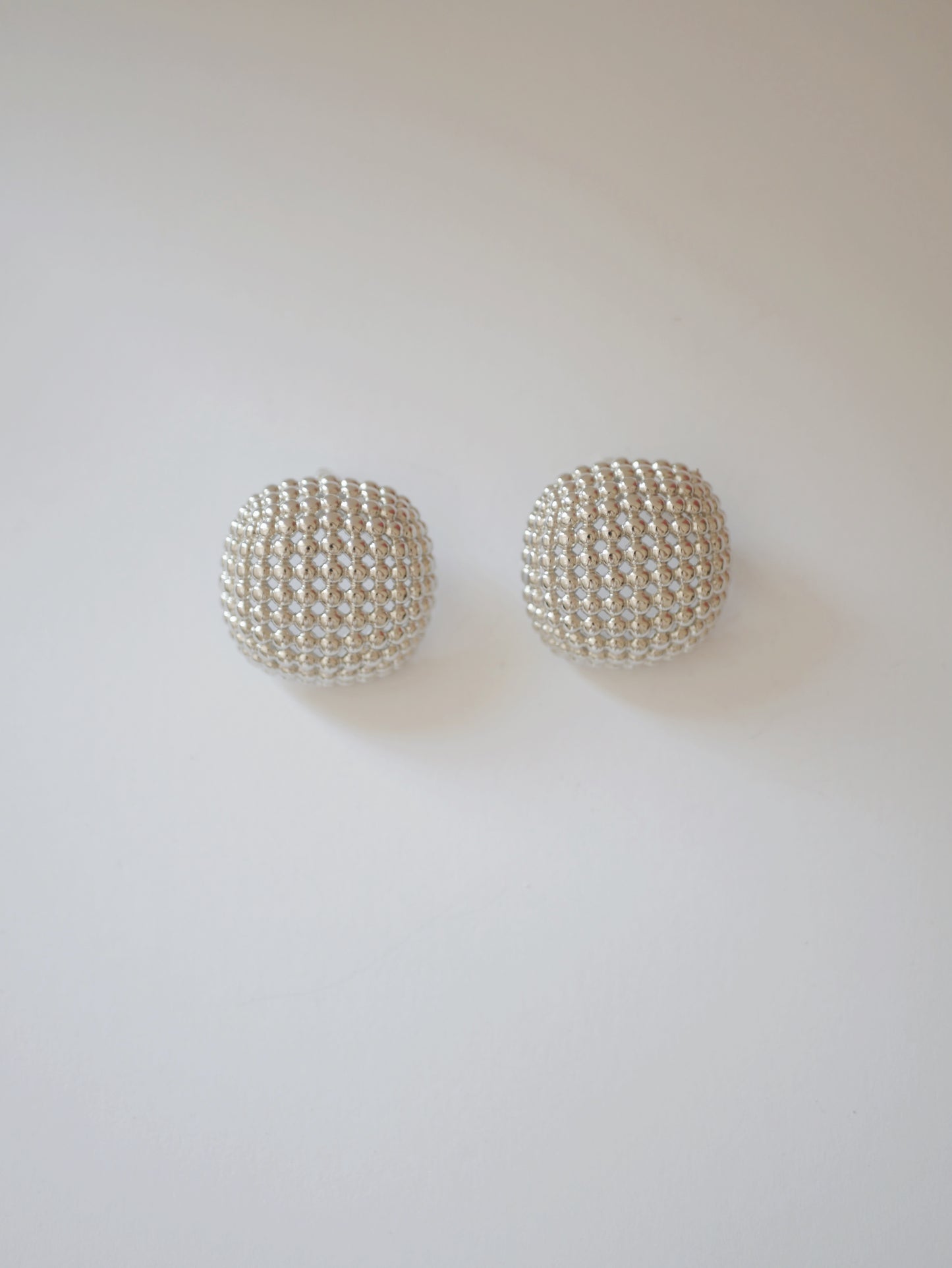 CLASSIC SILVER HONEYCOMB HOLLOW ROUND BEAD EARRINGS