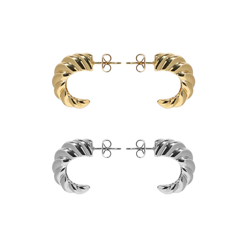CROISSANT HALF-HOOP EARRINGS IN BRASS WITH GOLD FINISH GOLD