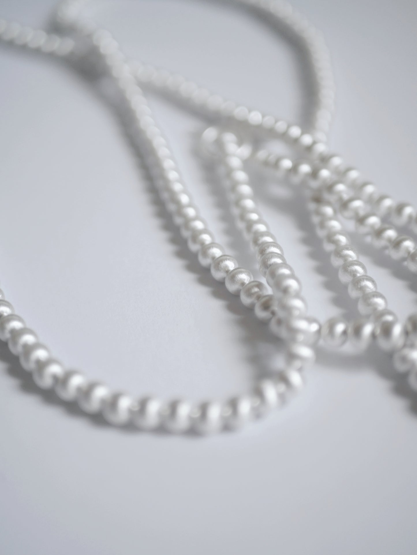 CLASSIC HANDCRAFTED 112CM PLATINUM-PLATED FINE TEXTURED NECKLACE