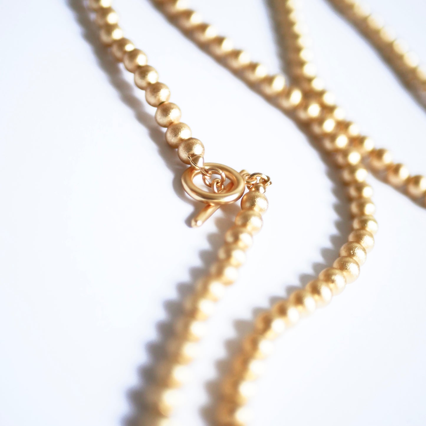 CLASSIC HANDCRAFTED 112CM 18K GOLD-PLATED FINE TEXTURED NECKLACE