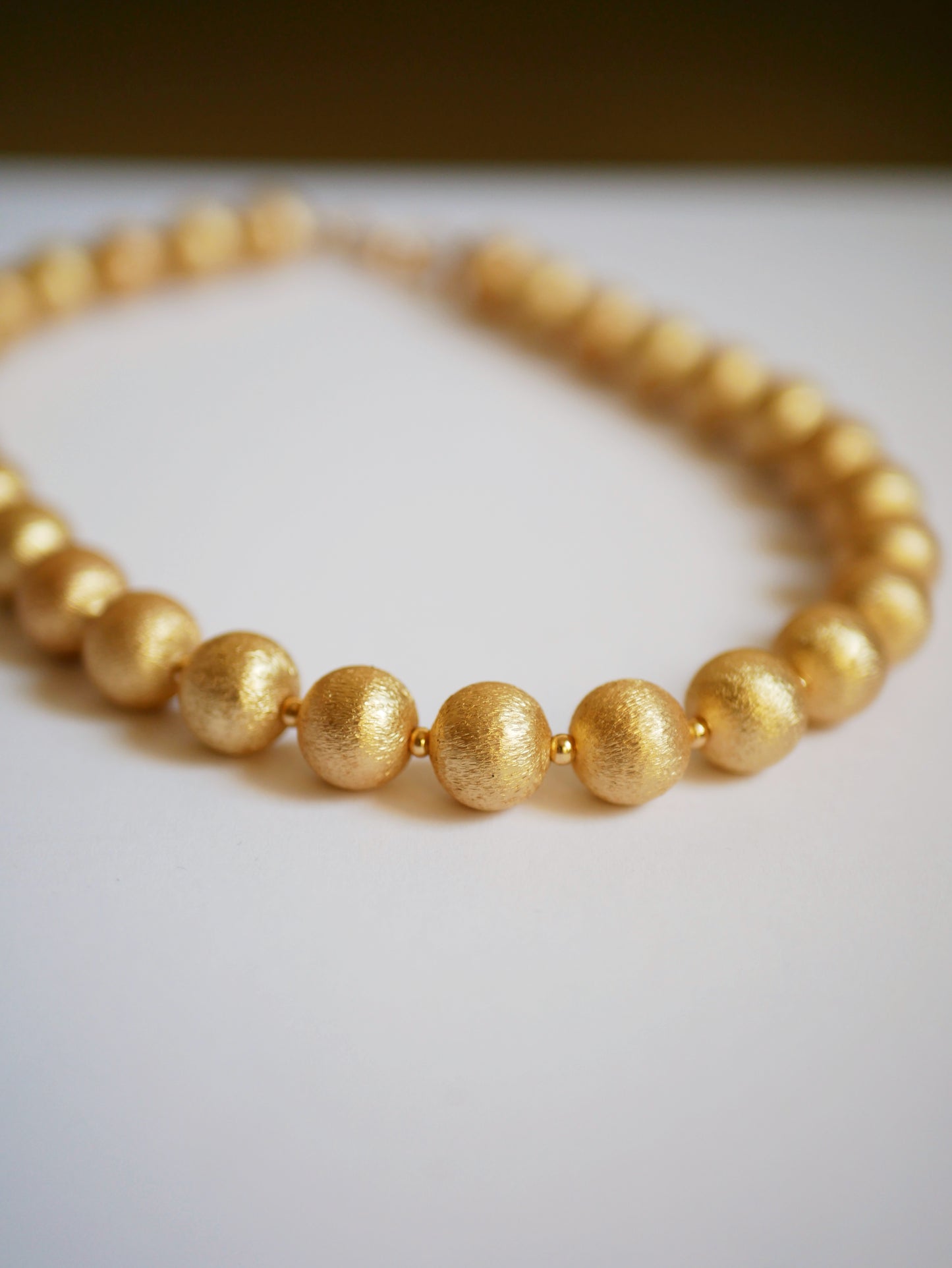 CLASSIC HANDCRAFTED 43CM 18K GOLD-PLATED FINE TEXTURED NECKLACE