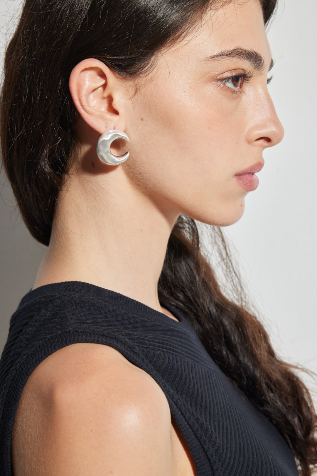 CLASSIC MOONLIGHT IRREGULAR CRESCENT-SHAPED EARRINGS