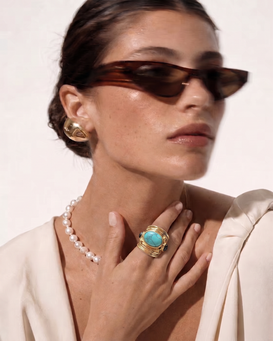 GEM GAZE GOLDEN VINTAGE TURQUOISE RING