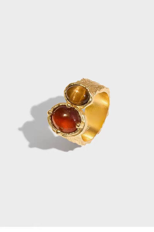 GEM GAZE GOLDEN VINTAGE RED AGATE & TIGER'S EYE RING